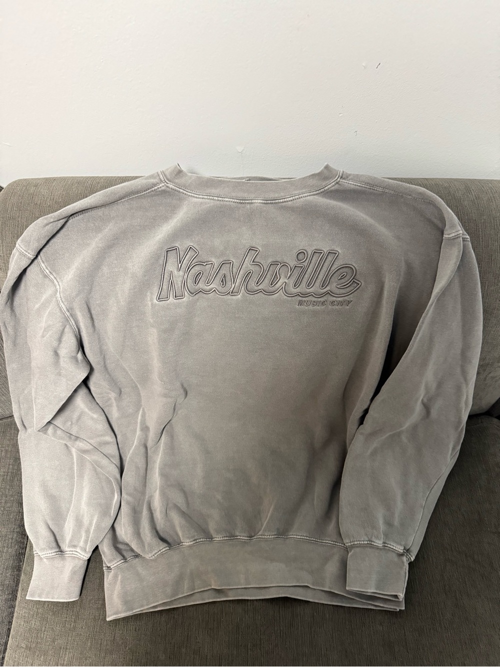 Nashville Script Crewneck Sweatshirt - Gray